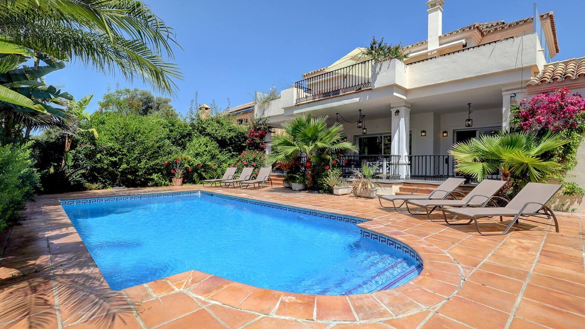 Carib Playa Villa | Beautiful 4 Bed Villa ⭐ Heated Pool ⭐ 650m Beach & Dunas de Artola