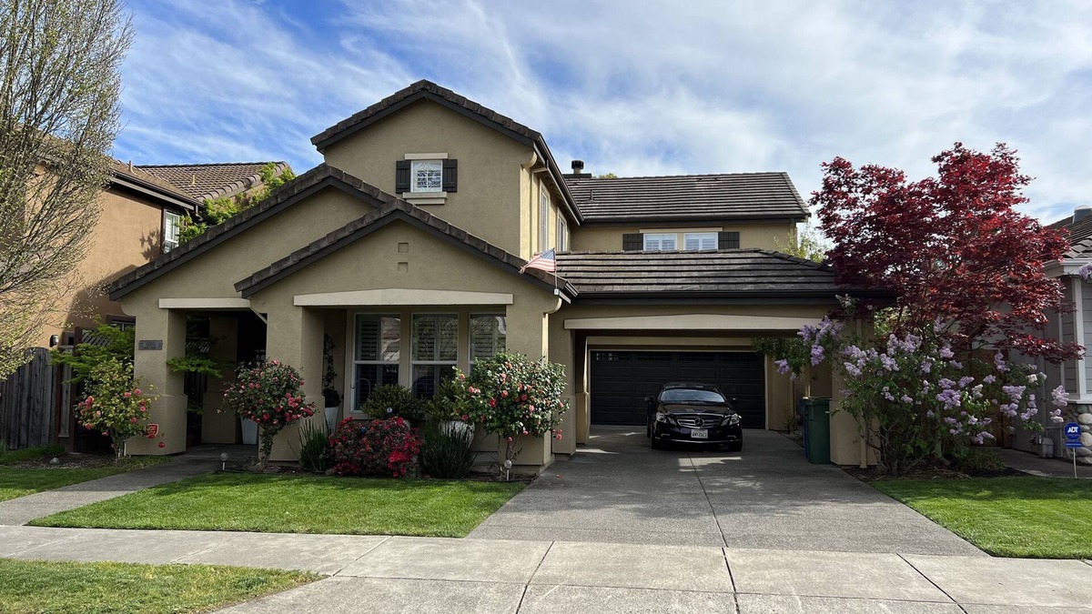 Windsor House | Beautiful 4 bedroom home w/luxurious furnishings