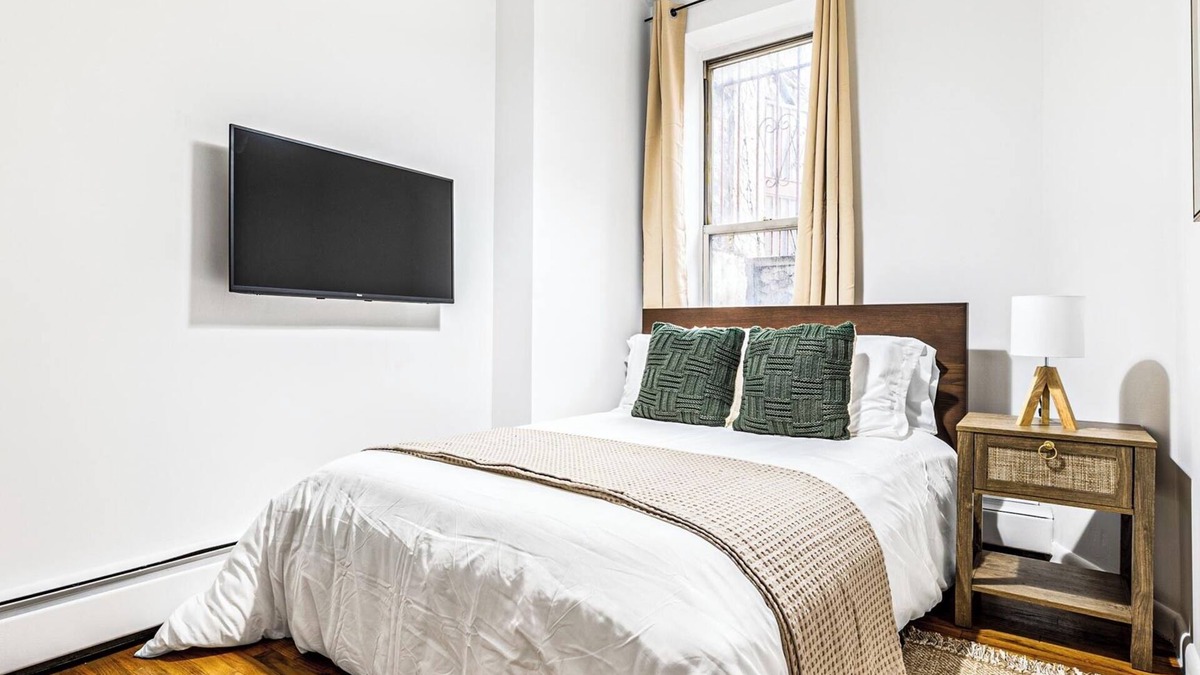 Garment District Apartment | Beautiful 4-Bedroom Loft by Times Square!