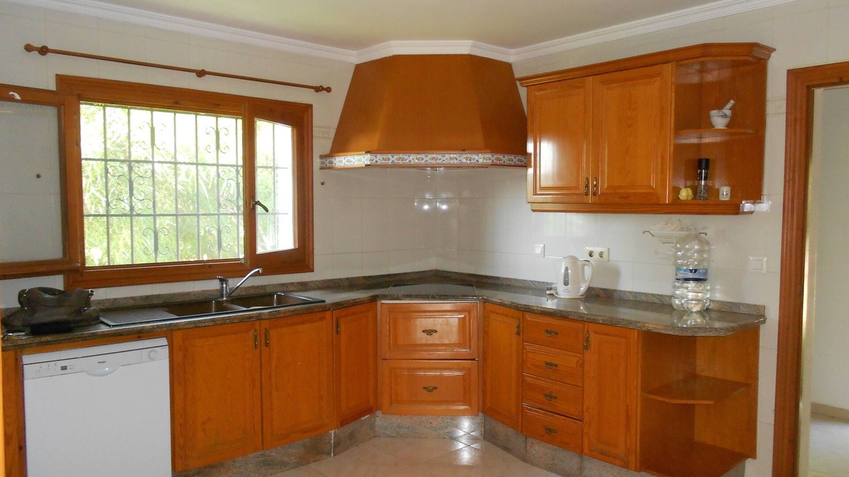 Urbanizacion La Mandarina Villa | BEAUTIFUL 4 BEDROOM VILLA QUIET LOCATION FEW MINUTES DRIVE TO MAIN BEACH PERFECT