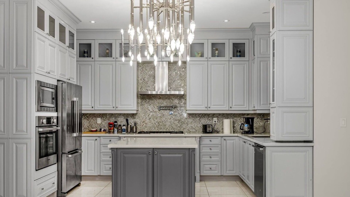 Caledon Villa | Beautiful 4BR Villa in Brampton