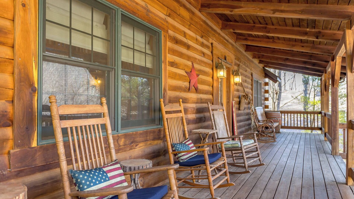 Massanutten Cabin | Beautiful 5-Bedroom Cabin Heart of Massanutten - NEW!