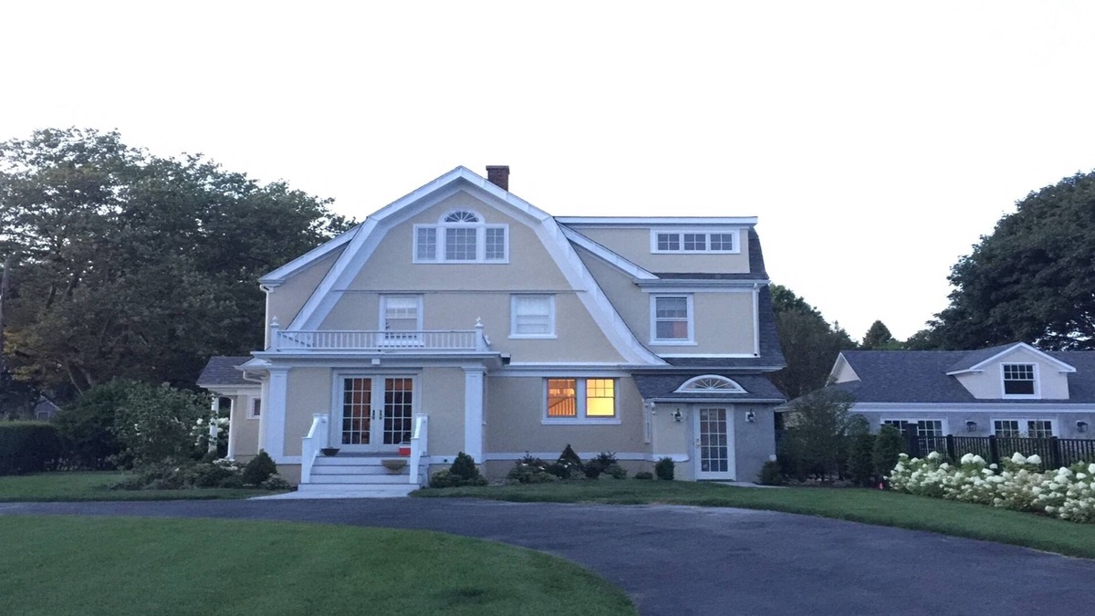 Falmouth House | Beautiful 5 Bedroom House with Pool & Guest House - Steps to Beach & Townn