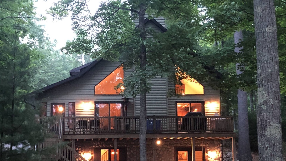 St Germain House | Beautiful 5 Bedroom Home on Little St. Germain Lake with Large Lot and Sauna