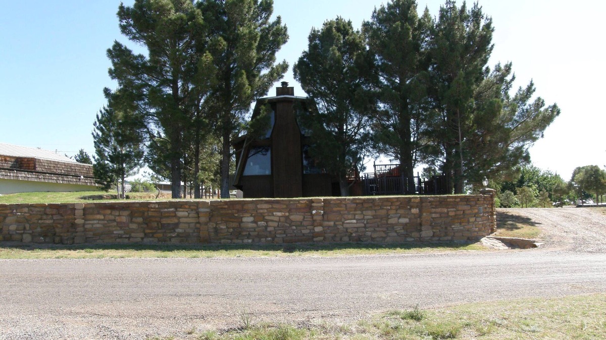 Logan House | Beautiful A-Frame lake house at Ute Lake Logan, NM