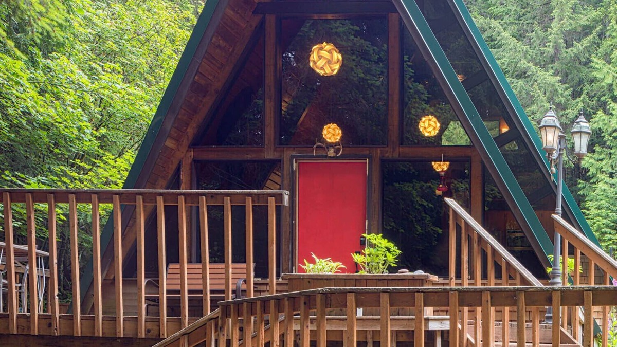 Enumclaw Cabin | Beautiful A-frame Near Mount Rainier National Park and Crystal Mountain