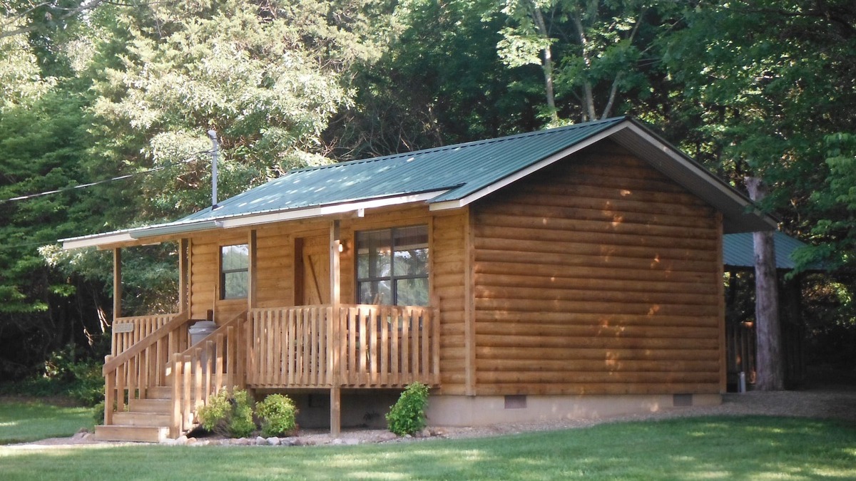 Sevierville Cabin | Beautiful, Affordable, Cabin Near Pigeon Forge For Couples!