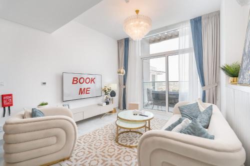 Discovery Gardens Apartment | Beautiful Al Furjan 2 bed apartment for 4 people