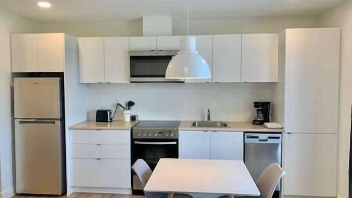 Cite-Universitaire Apartment | Beautiful All-Inclusive Studio
