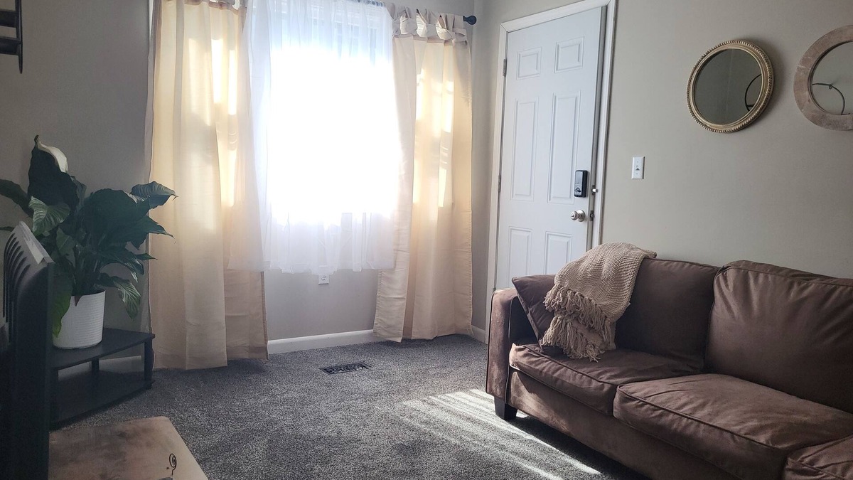 Fulton Apartment | Beautiful and also conveniently located.