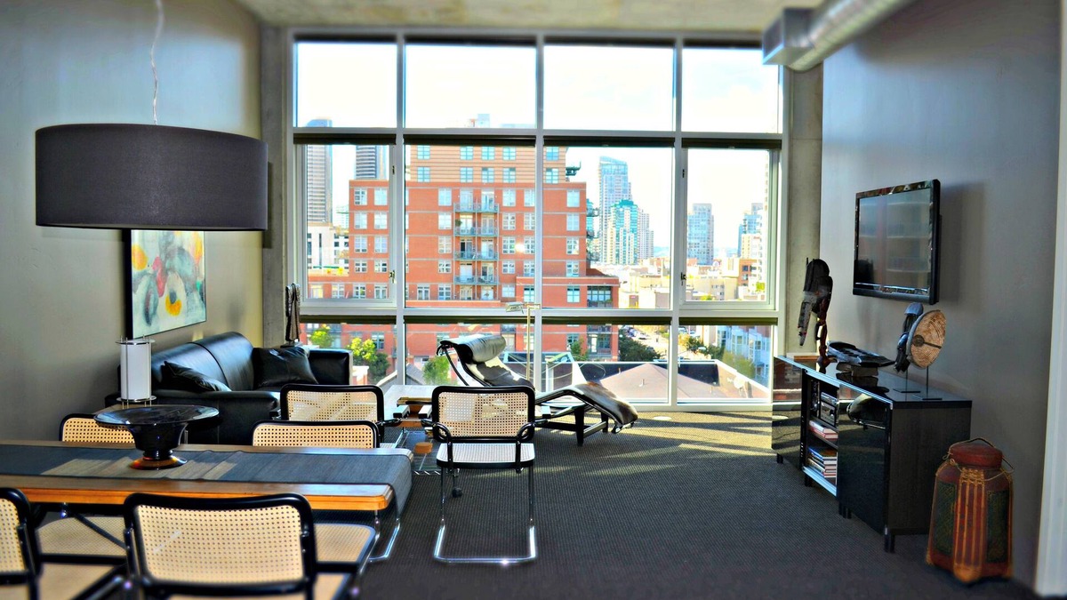 East Village Condo | Beautiful and Modern East Village/Ballpark Loft in the Center of Downtown