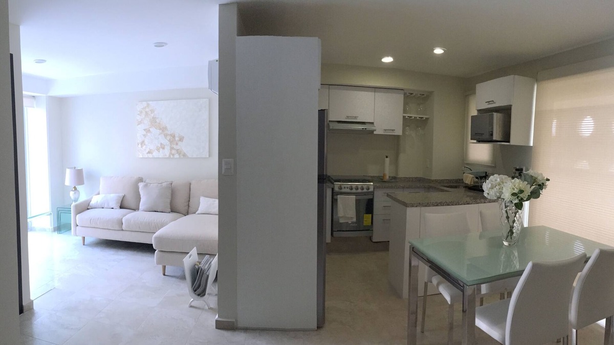 Puente del Mar Apartment | Beautiful and Safe Apartment at Acapulco Diamante