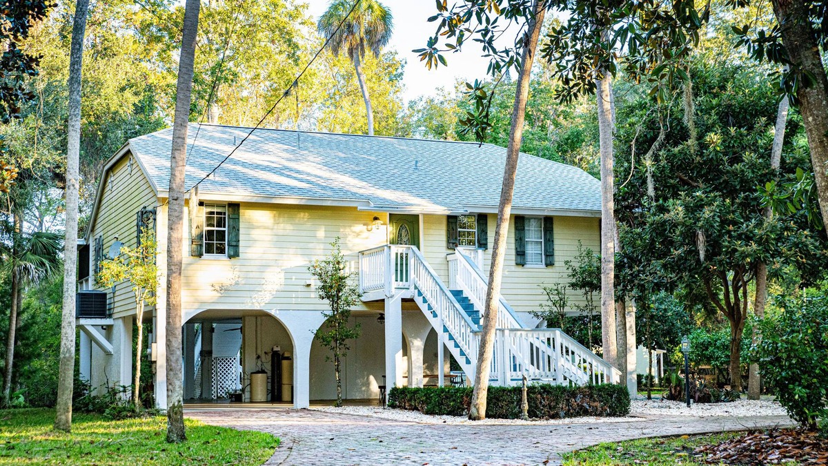Inglis House | Beautiful and Secluded Waterfront Home With 2 Docks on 2.5 acres.