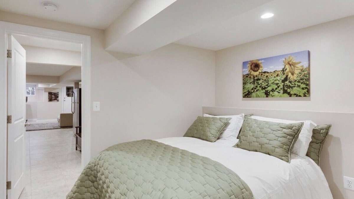 Bloomingdale Apartment | Beautiful and Spacious Apartment in Bloomingdale