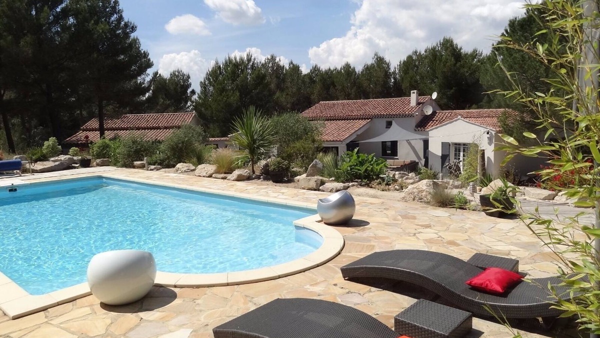 Alleins Villa | Beautiful and spacious villa with private pool