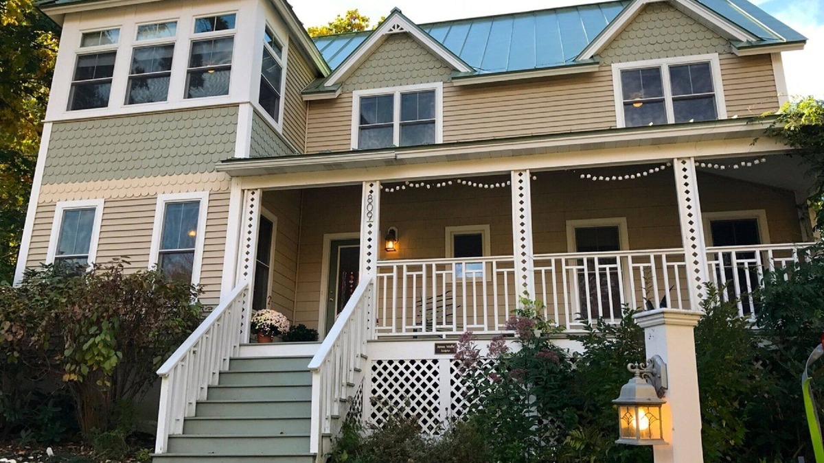 Bayside House | Beautiful And Spacious New Cottage In Charming Village Of Bayside