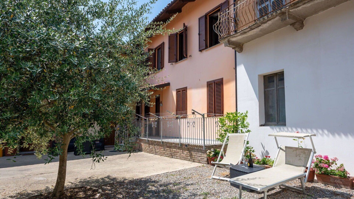 Grazzano Badoglio Apartment | Beautiful apartment for 6 guests with A/C, WIFI, terrace and parking