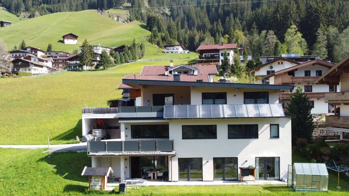 Tux Apartment | Beautiful apartment for 4 people with WIFI, TV and terrace