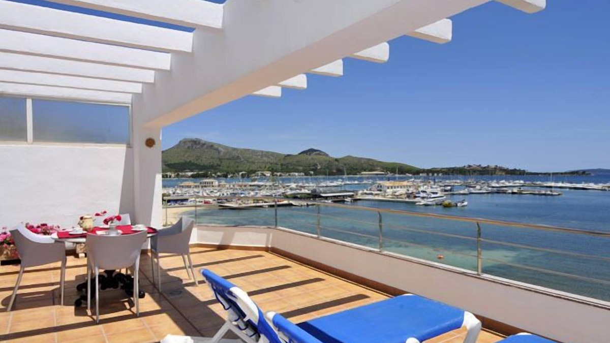 Puerto de Pollensa Apartment | Beautiful apartment with spectacular views to the bay of Puerto Pollensa