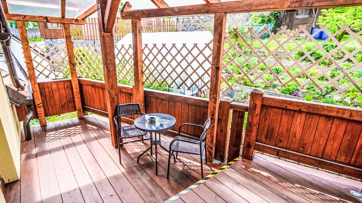Cesky Krumlov Apartment | Beautiful apartment for 5 people with WIFI, patio and pets allowed