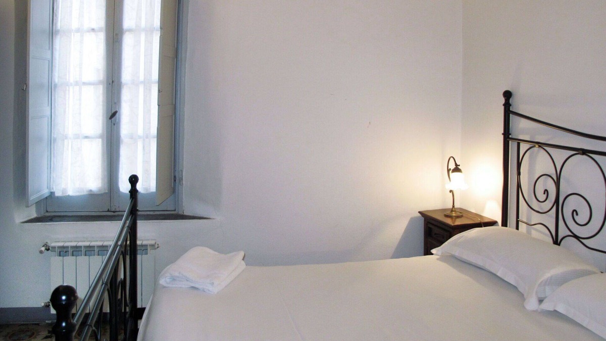 Finalborgo Apartment | Beautiful apartment for 8 people with WIFI, TV, patio and pets allowed