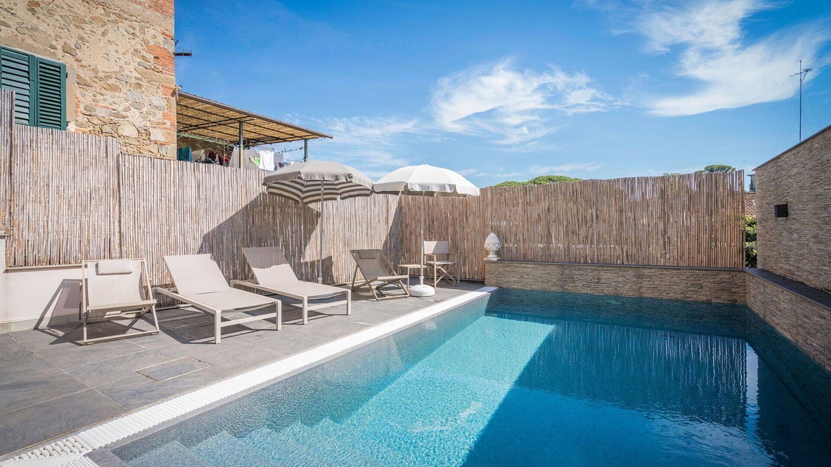 Lamporecchio Apartment | Beautiful apartment for 4 people with A/C, WIFI, pool, TV, balcony and panoramic view