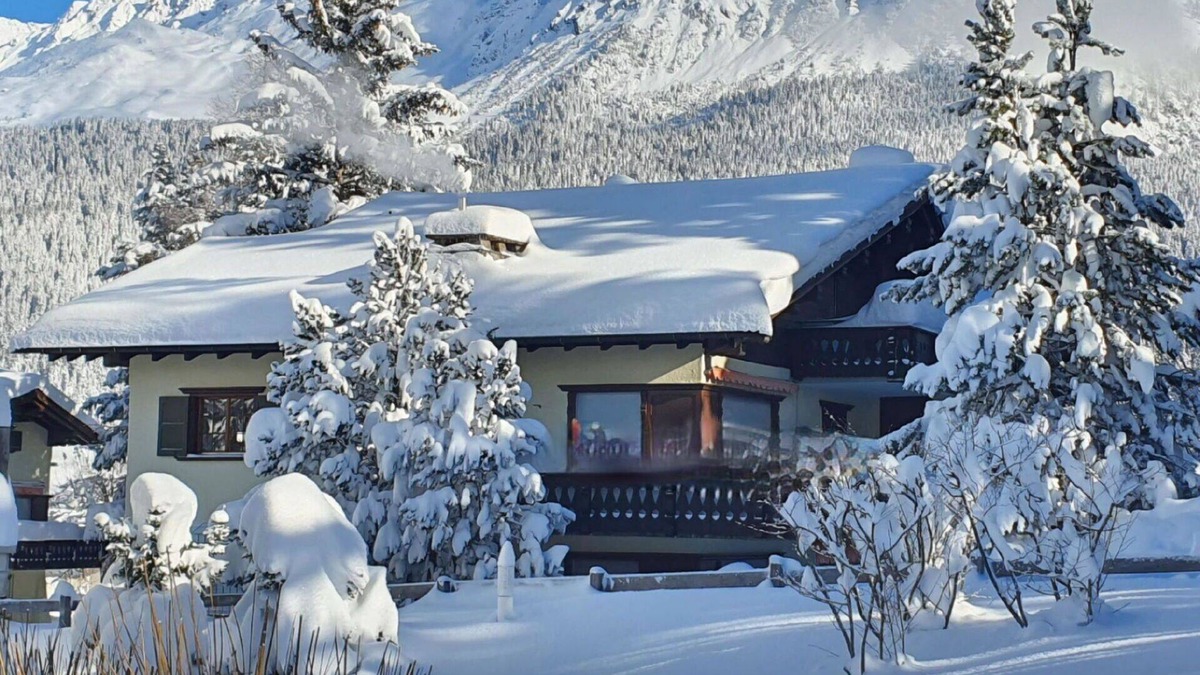 Lenzerheide Apartment | Beautiful apartment for 7 people with WIFI, TV and balcony