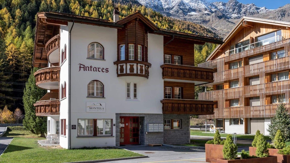 Saas-Balen Apartment | Beautiful apartment for 10 people with WIFI, TV, balcony and pets allowed