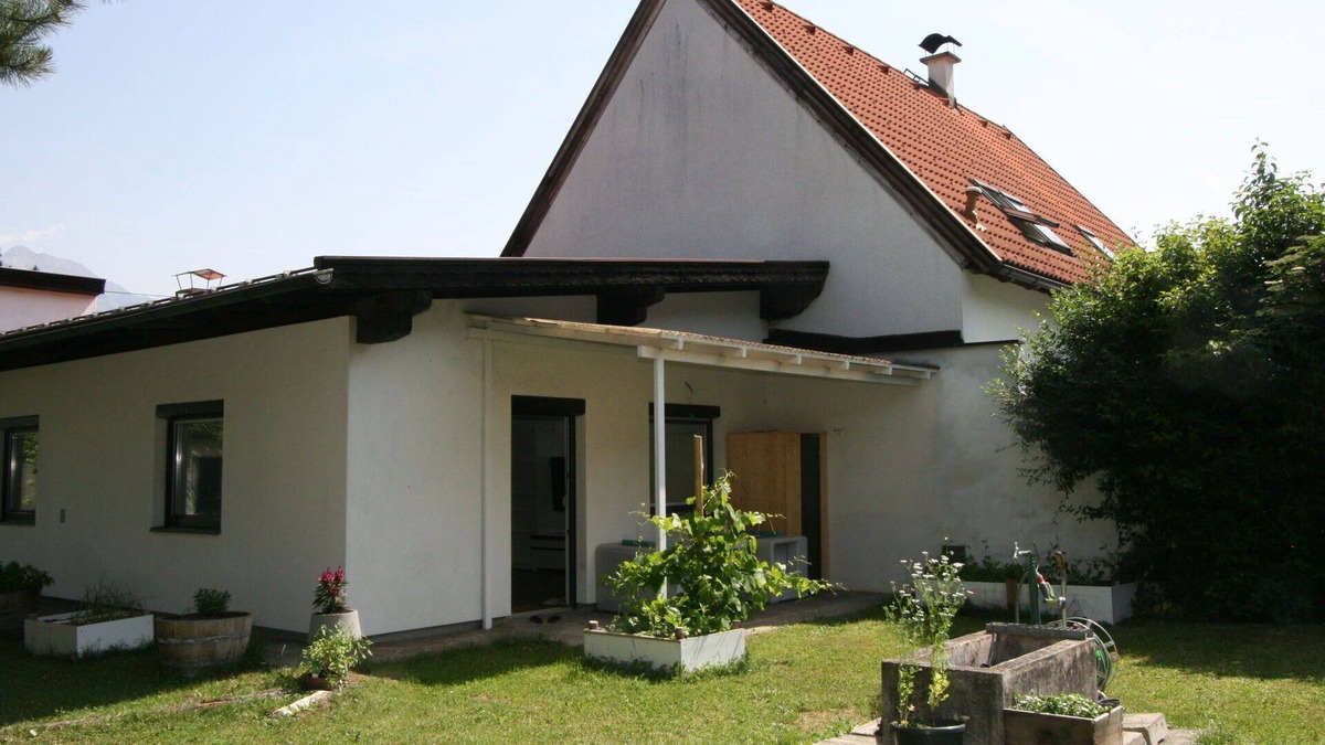 Hoetting Apartment | Beautiful apartment for 4 guests with TV, terrace, pets allowed and parking