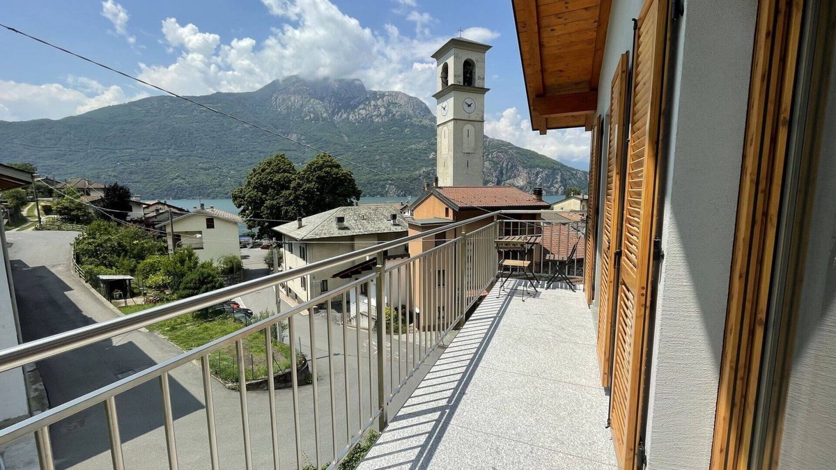 Verceia Apartment | Beautiful apartment for 8 people with WIFI, TV and patio