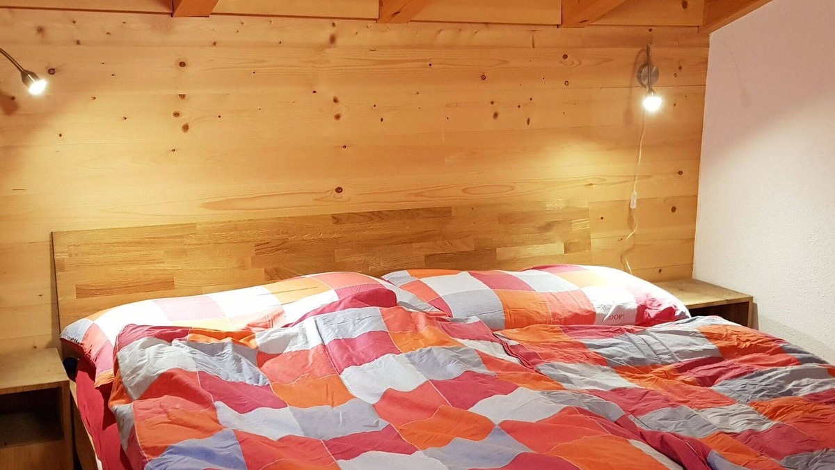 Lenk Apartment | Beautiful apartment for 4 people with WIFI, TV, balcony and pets allowed