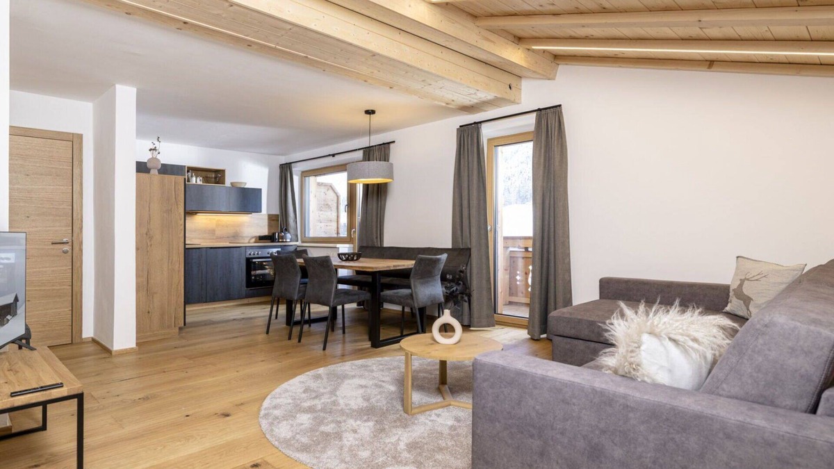 Soell Apartment | Beautiful apartment for 6 guests with WIFI, TV, terrace and parking