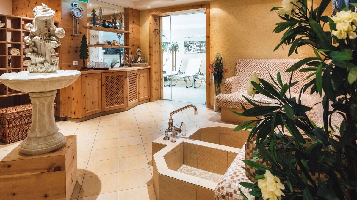 Ladis Apartment | Beautiful apartment for 6 people with WIFI, TV and terrace