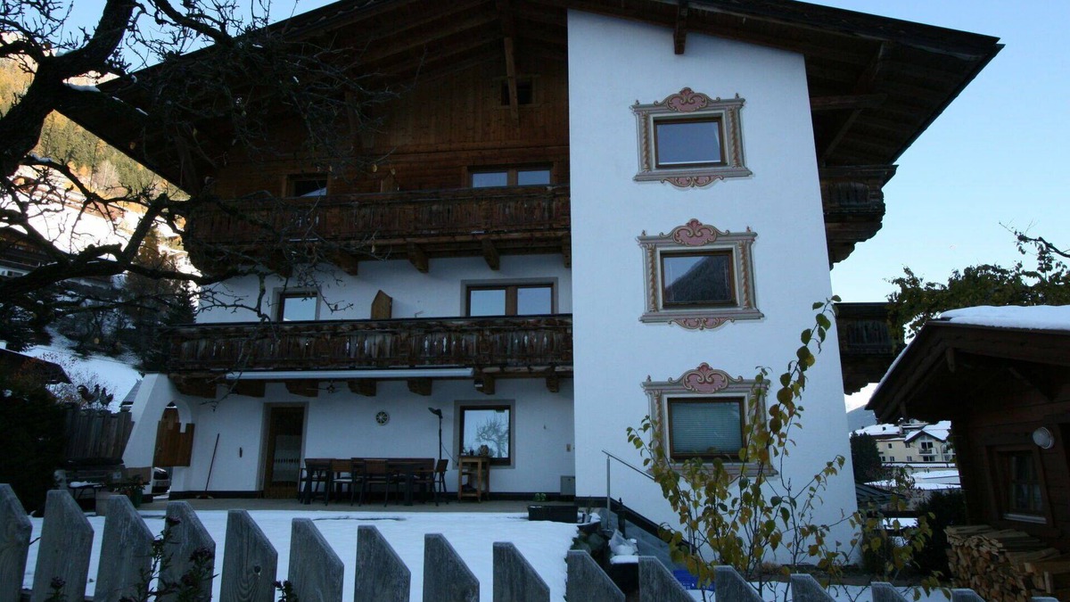 Neustift Im Stubaital Apartment | Beautiful apartment for 7 people with WIFI, TV and balcony
