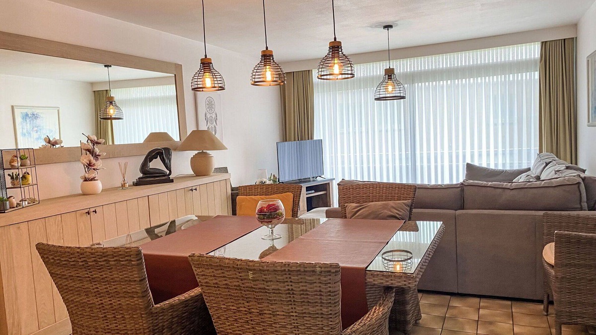 Bredene Apartment | Beautiful apartment for 4 guests with WIFI, TV, balcony and pets allowed