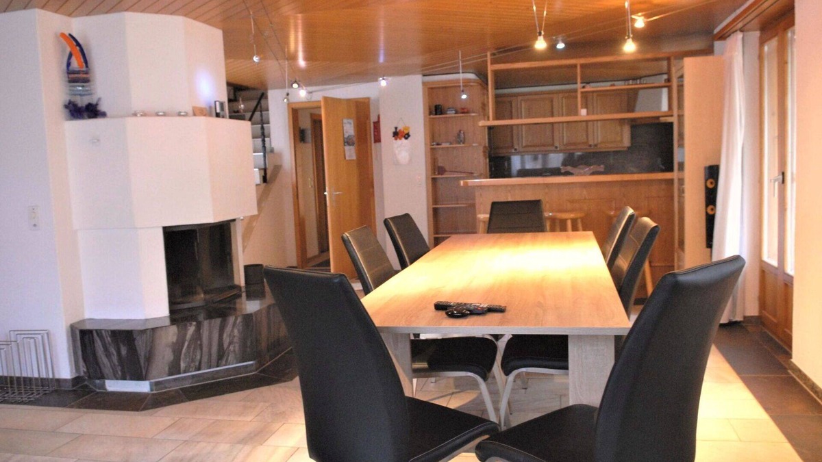 Adelboden Apartment | Beautiful apartment for 8 people with WIFI, balcony and pets allowed