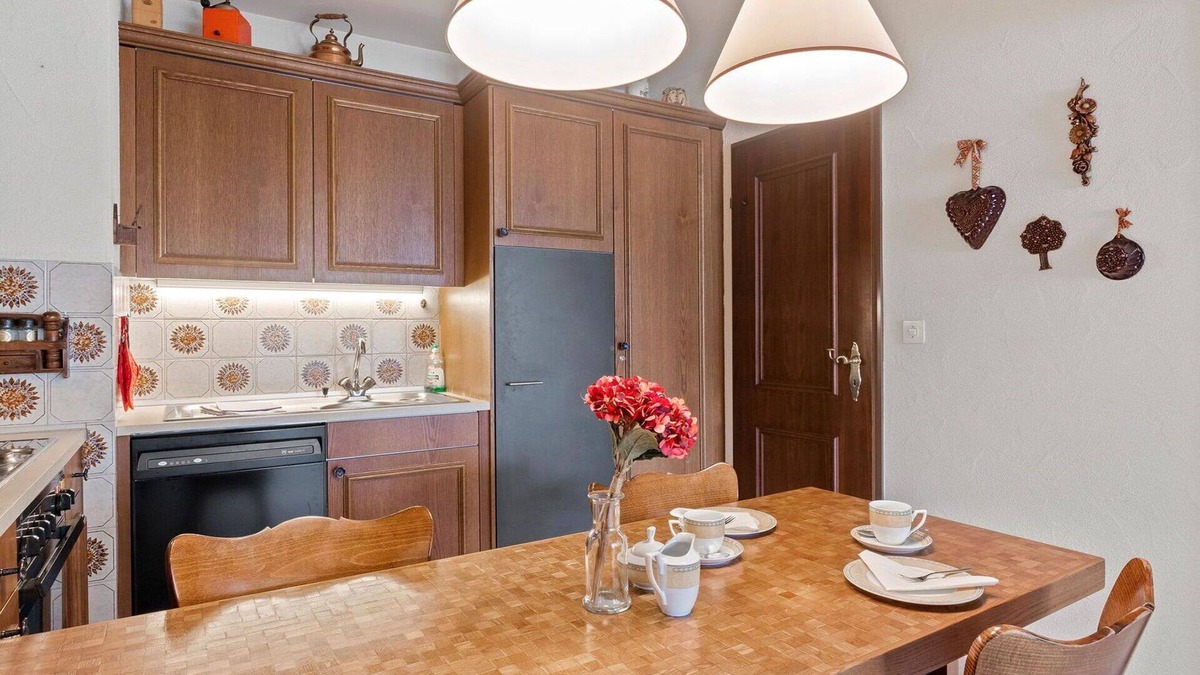 Parpan Apartment | Beautiful apartment for 3 guests with TV and balcony