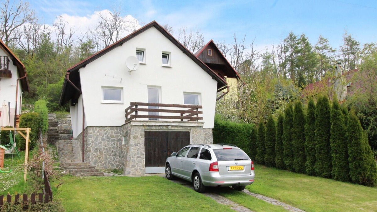 Pocedelice Apartment | Beautiful apartment for 6 guests with WIFI, TV, terrace, pets allowed, panoramic view and parking