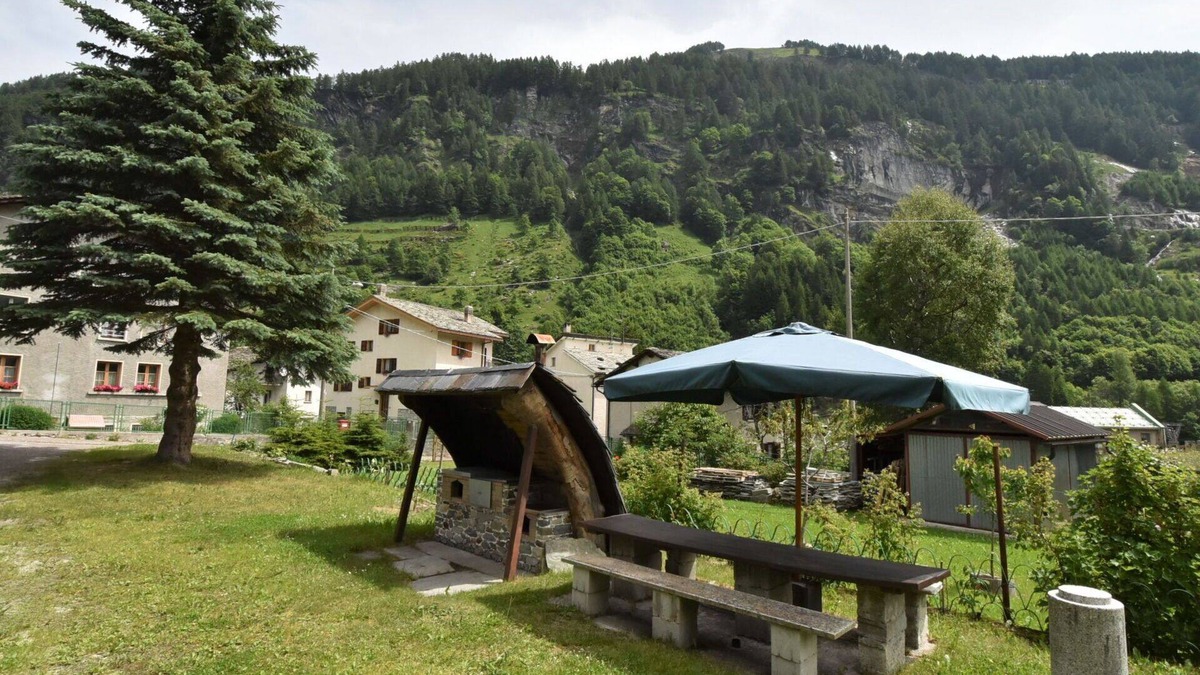 Isola Apartment | Beautiful apartment for 5 guests with WIFI, TV, terrace and pets allowed