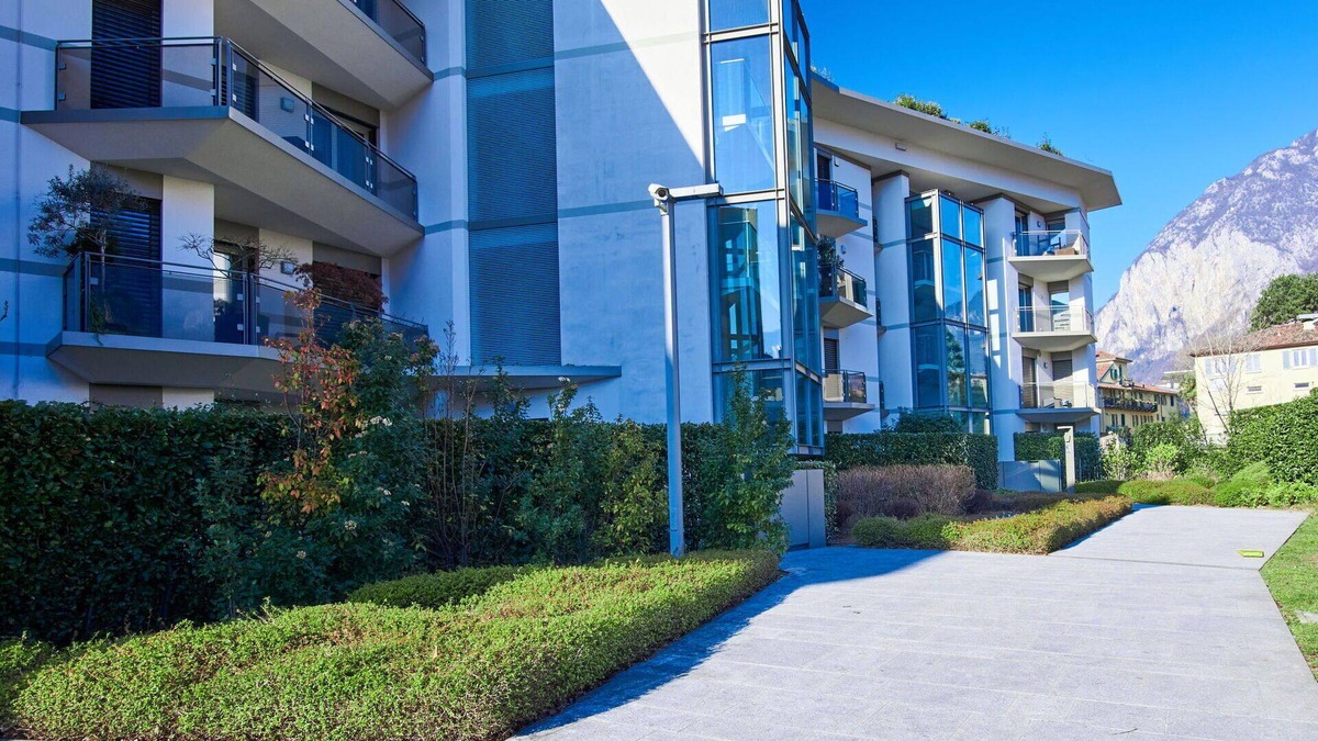 Lecco Apartment | Beautiful apartment for 6 people with WIFI, TV and patio