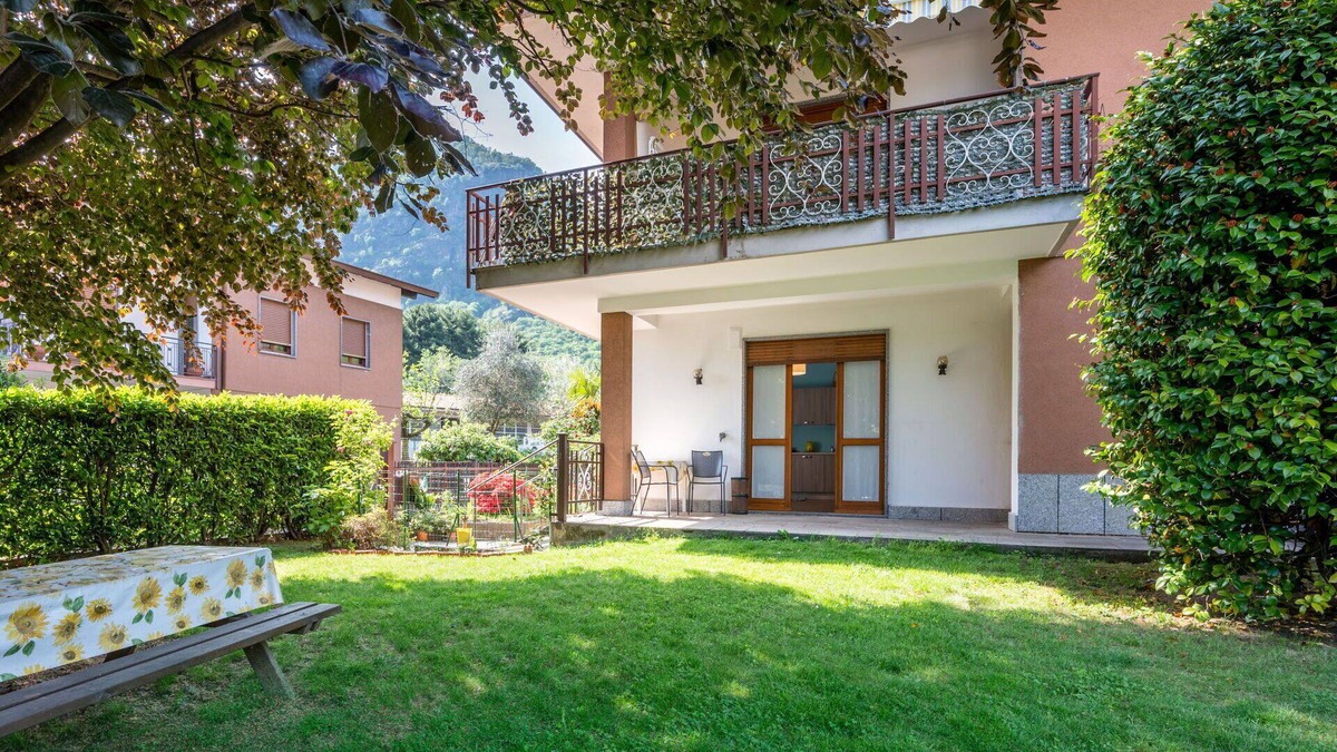 Omegna Apartment | Beautiful apartment for 2 people with WIFI, TV, patio and pets allowed