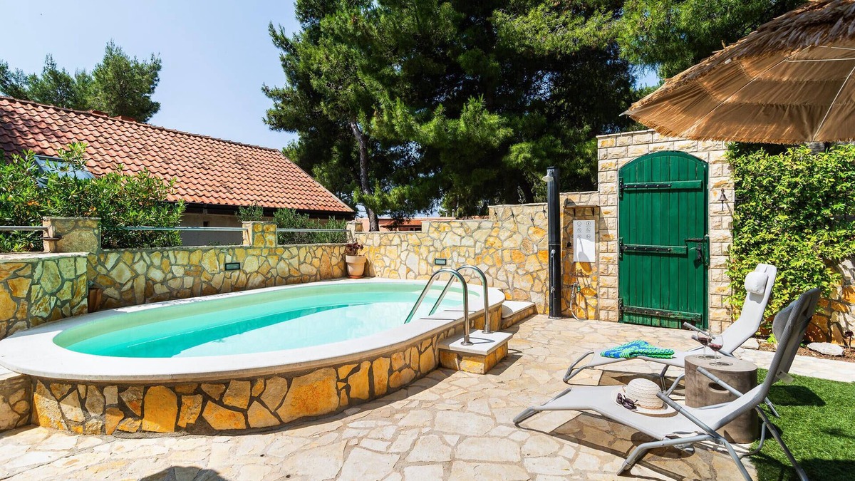 Ivan Dolac Apartment | Beautiful apartment in Ivan Dolac