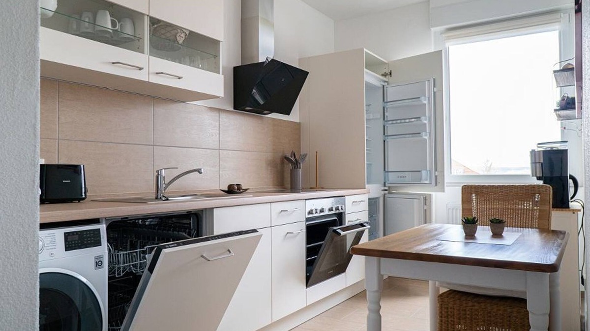 Landstuhl Apartment | Beautiful Apartment in Town Centre - Fewo