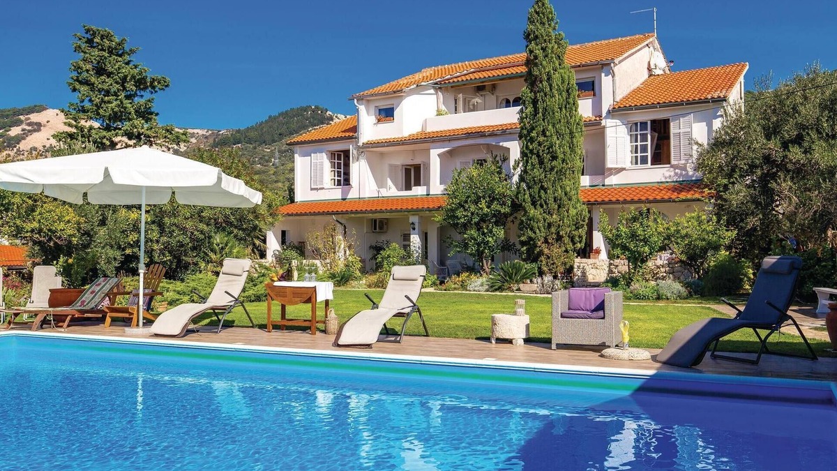 Rab Apartment | Beautiful apartment in Barbat
