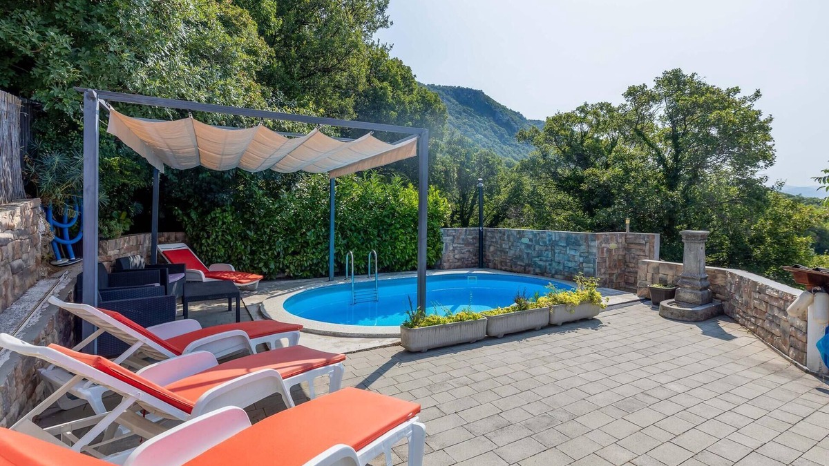Bribir Apartment | Beautiful apartment in Bribir with WiFi