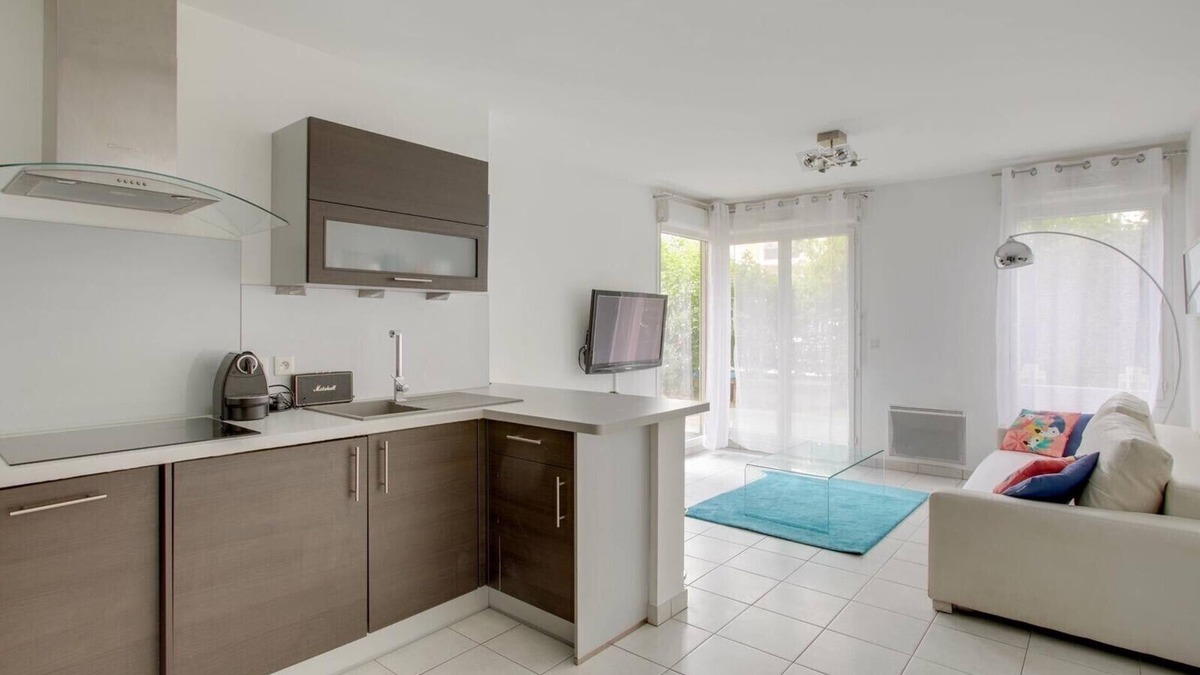 Montevrain Apartment | Beautiful apartment in Marne la vallée near Disneyland Paris