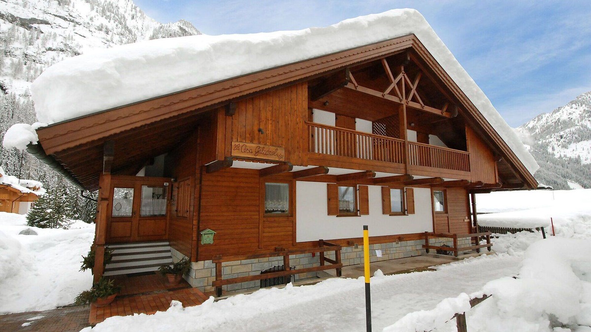 Penia House | Beautiful apartment in villa for 5 guests with WIFI, TV and terrace