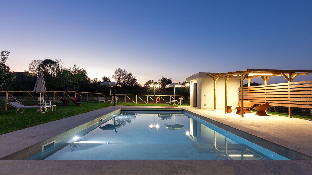 Larciano House | Beautiful apartment in villa for 2 guests with A/C, WIFI, pool and TV