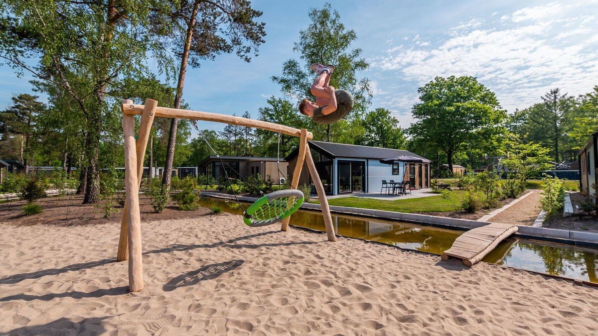 Noordoostelijk van Schaarsbergen House | Beautiful apartment in villa for 8 people with pool, WIFI, TV and terrace