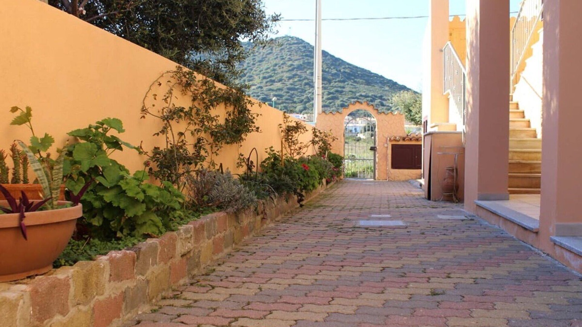 La Caletta Apartment | Beautiful apartment for 4 guests with WIFI, A/C, TV and terrace
